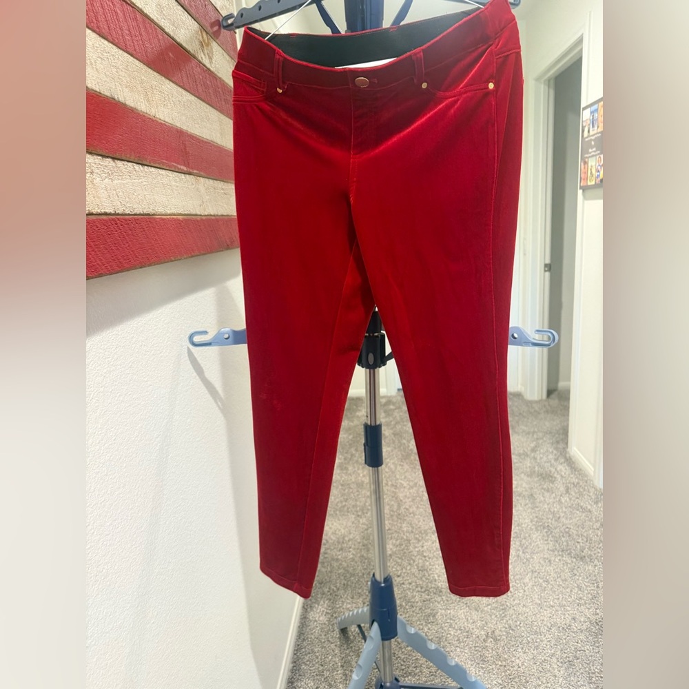 EUC INC International Concepts Red Velvet Pants Women’s Size 10 Petite